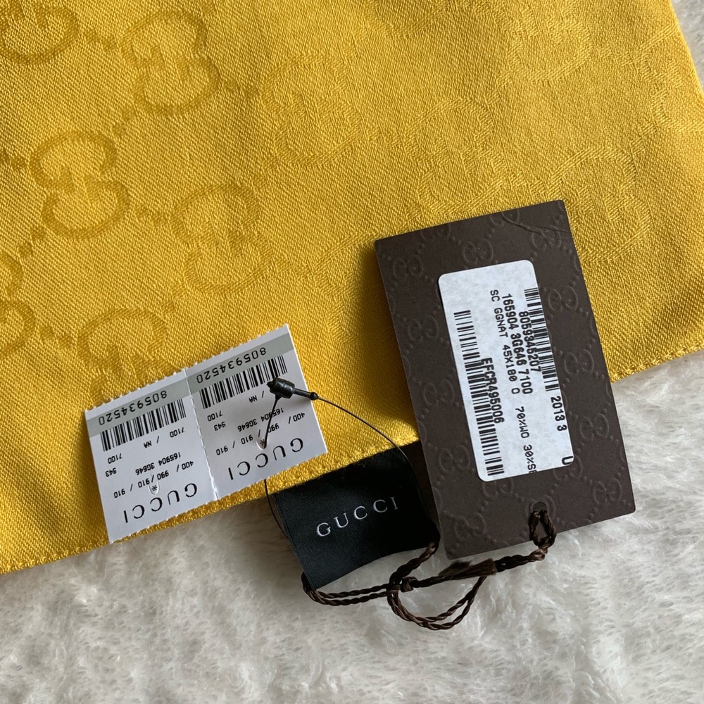 NWT Authentic Gucci Silk Wool Blend Scarf 🧣 Gold Yellow - Picture 6 of 8